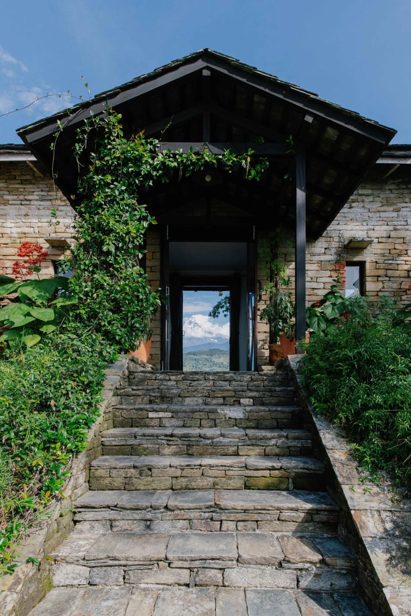 Tiger Mountain Pokhara Lodge Extérieur photo