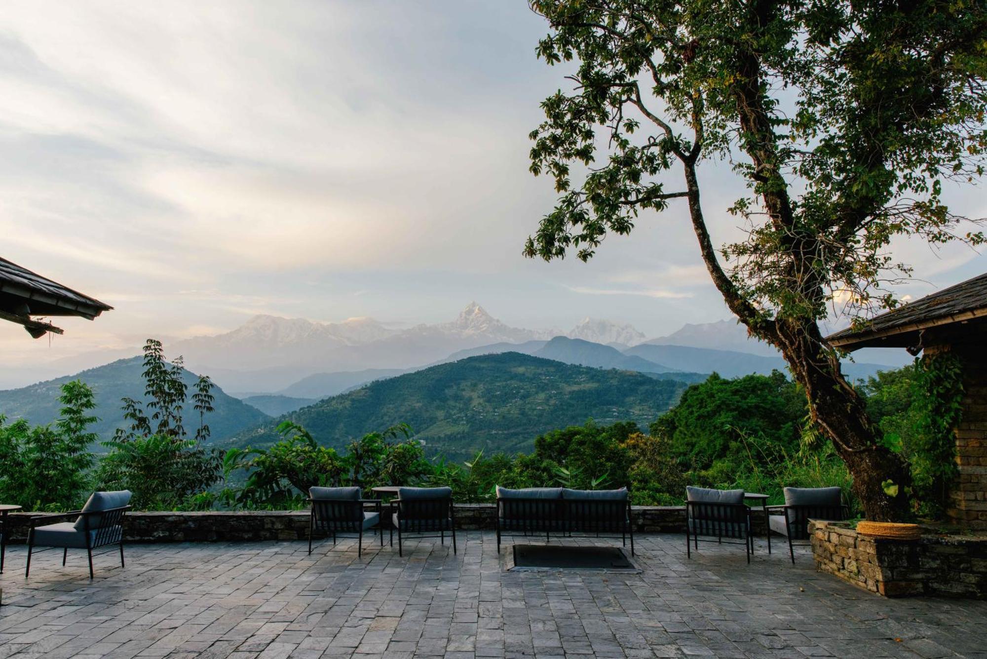 Tiger Mountain Pokhara Lodge Extérieur photo