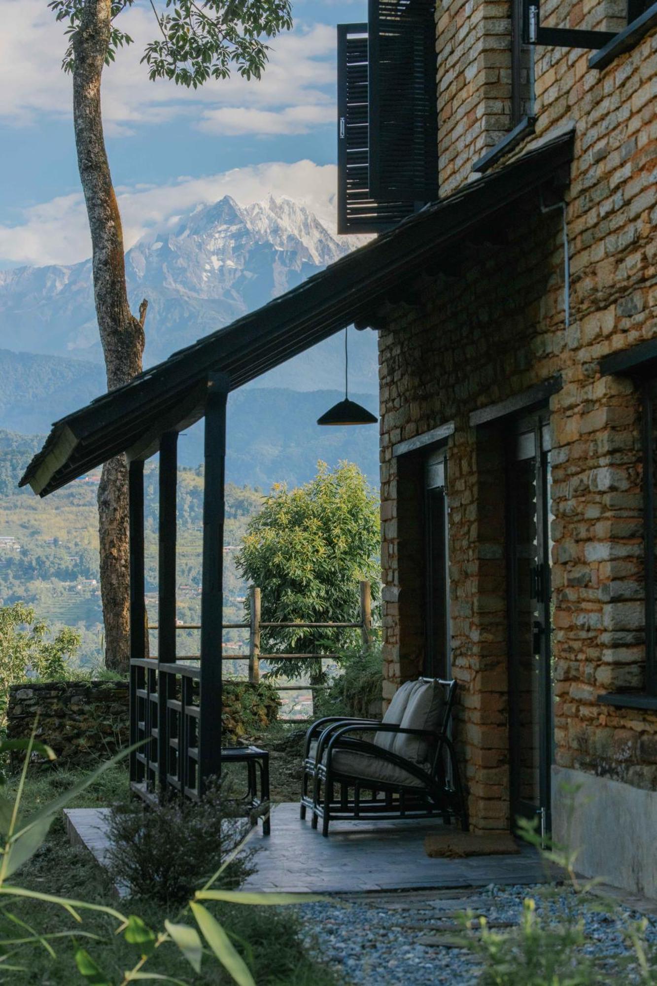 Tiger Mountain Pokhara Lodge Extérieur photo